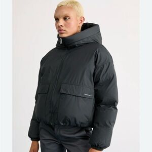 Converse short puffer jacket women’s Sz XL NWOT